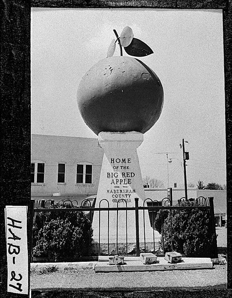 Apple Monument