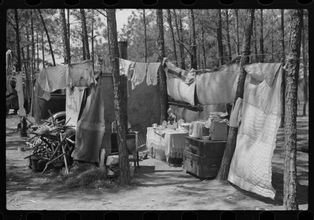 Depression-Era Tourist Camp
