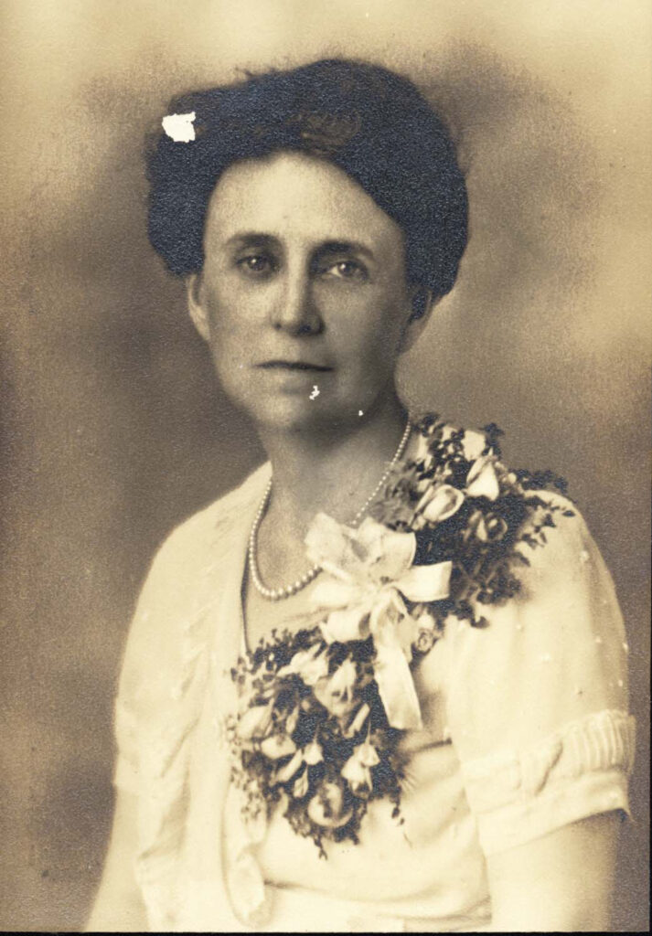 Viola Napier